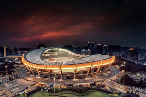 In the social and cultural context of Shanghai, women face multiple challenges. From traditional customs to the process of modernization, the struggle of Shanghai women is both tortuous and full of co